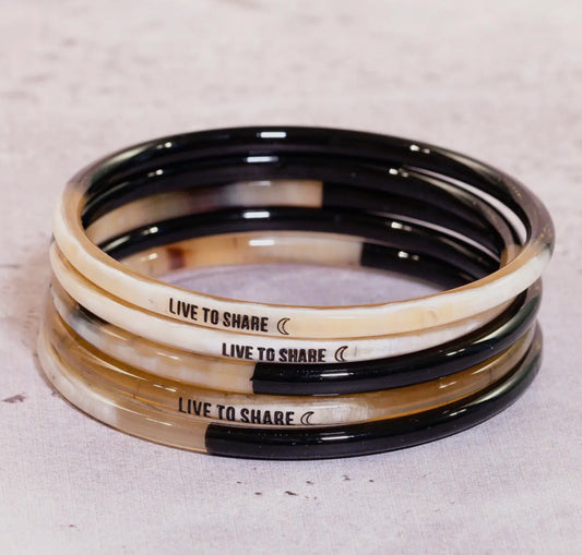 1 bracelet message « live to share »