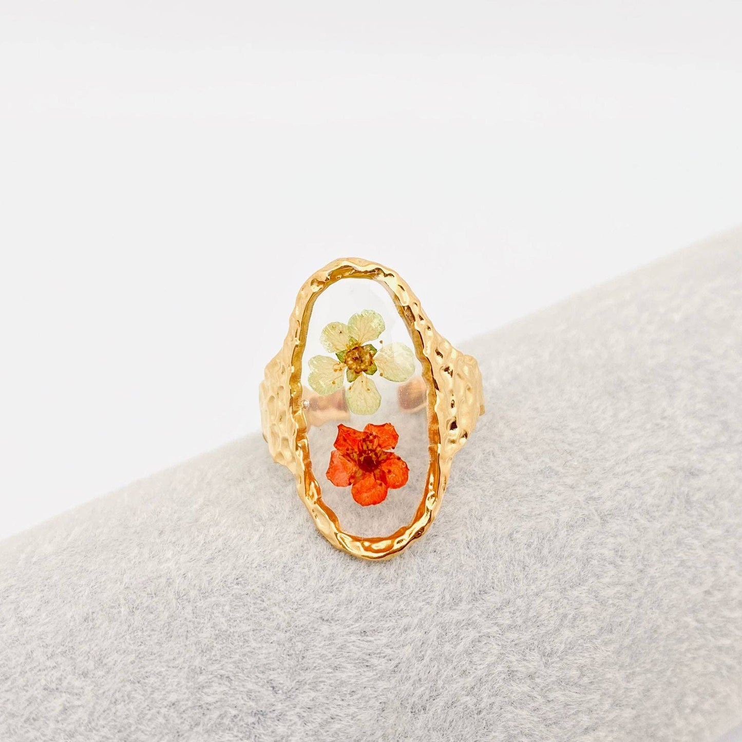 Bague florale en acier inoxydable plaqué or 18 caratsOvale - 2 fleurs